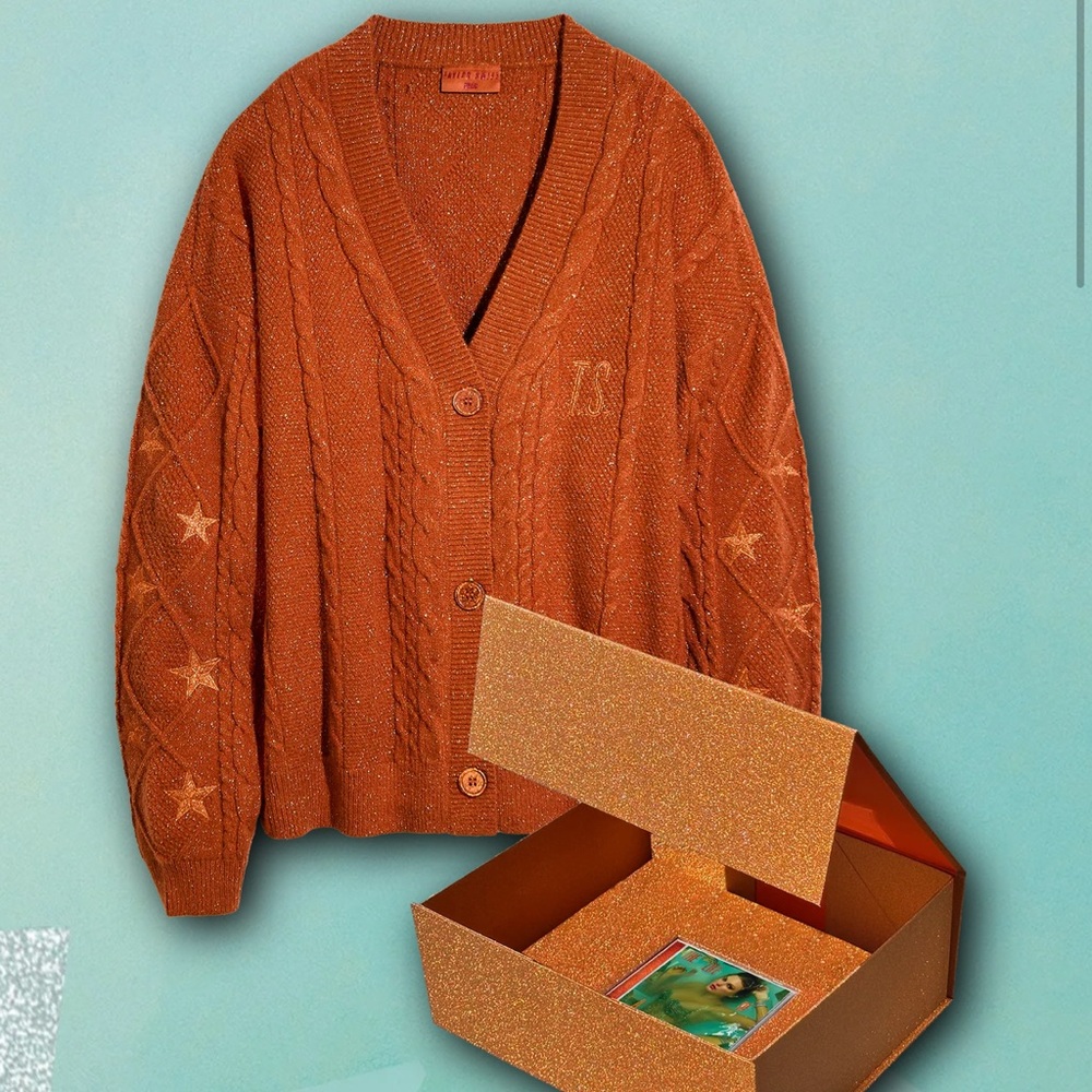 SOLD OUT! Taylor Swift THE LIFE OF A SHOWGIRL Cardigan&CD BOX SET PreSale Sz M/L